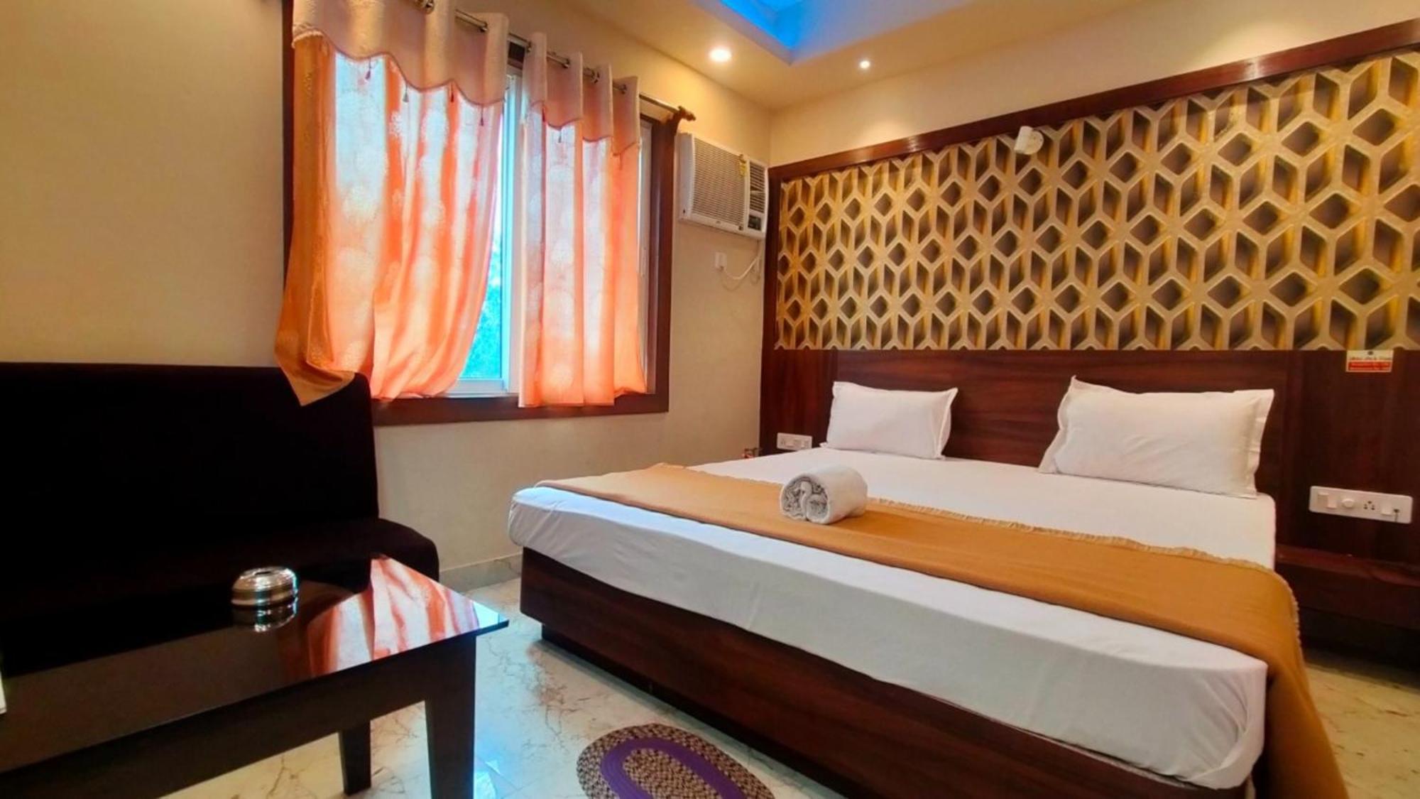 Hotel Park View - Lift Facilities- Near Sea Beach Best Choice Of Travellers By Morservices Puri Εξωτερικό φωτογραφία